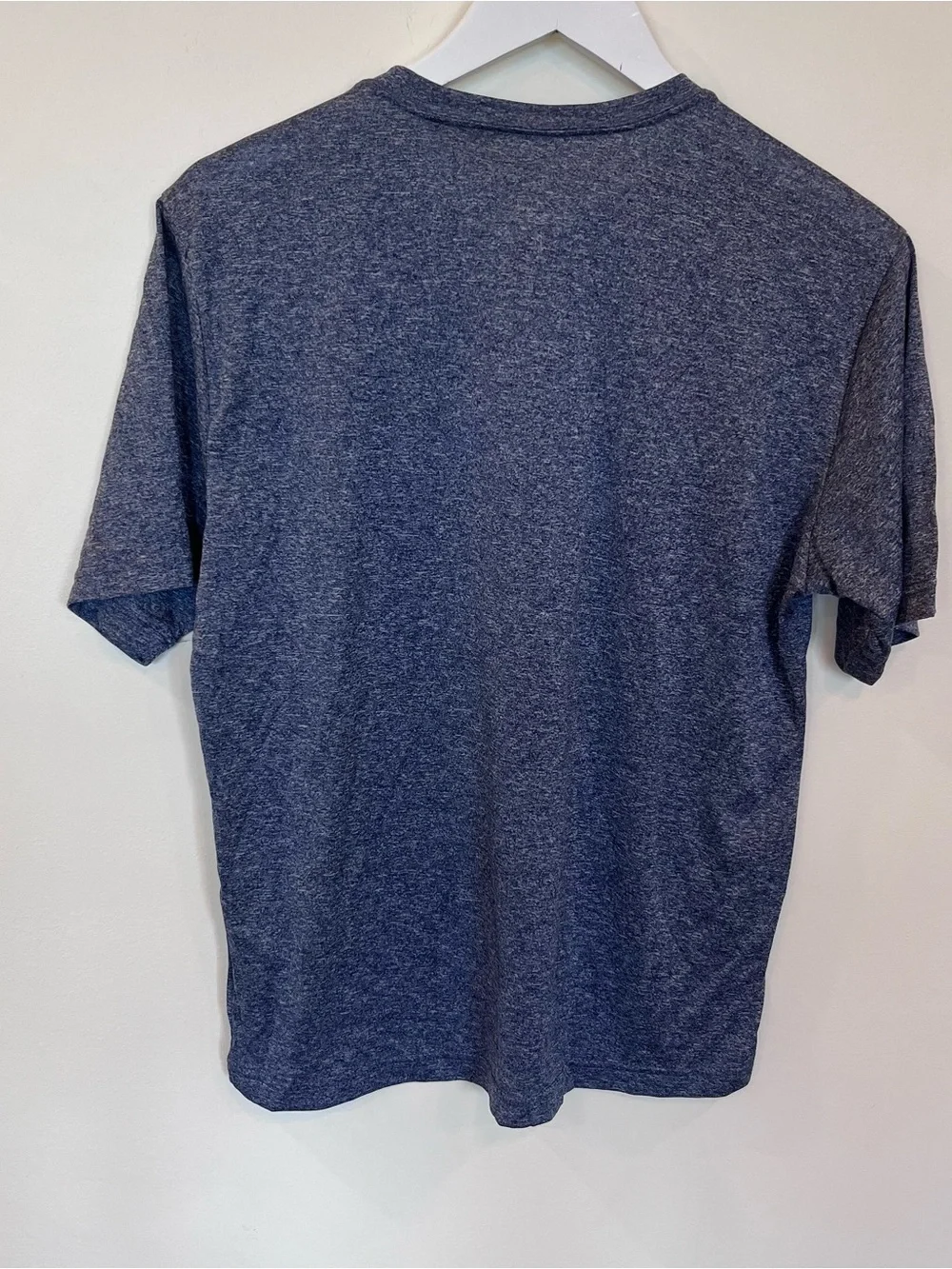 Adidas Cleveland Cavaliers Basketball T Shirt Mens Small NWT Blue Lightweight